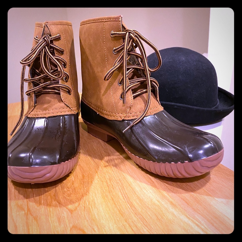 -CHALOTTE  RUSSE RAIN BOOT